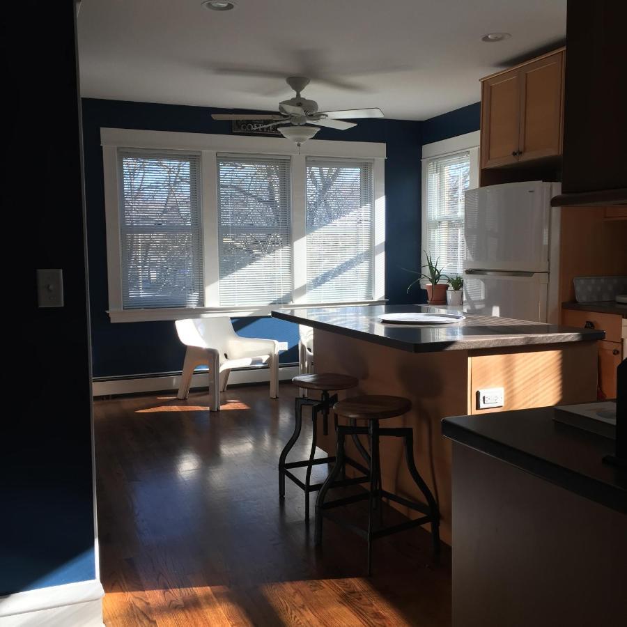 Oak Park Beauties - Tree Lined Streets - Walkable Apartment ภายนอก รูปภาพ